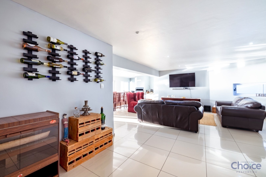 5 Bedroom Property for Sale in Jeffreys Bay Central Eastern Cape